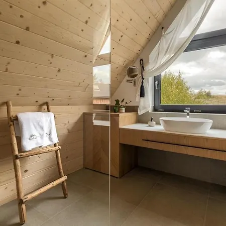 Czarne Wierchy Mountain Retreat * 코스실리스코